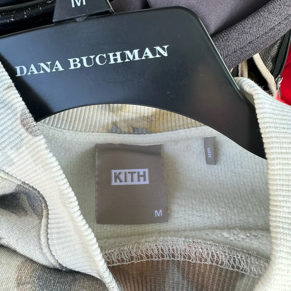 Kith set- crewneck & shorts - Picture 6 of 6